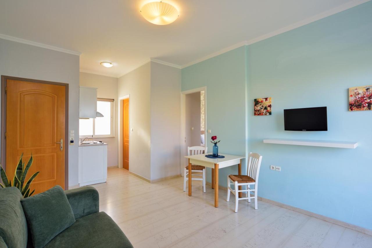 Poseidon Apartments Kato Daratso Exterior photo