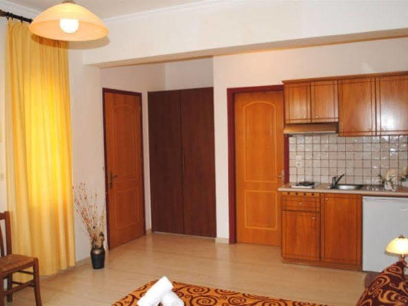 Poseidon Apartments Kato Daratso Exterior photo